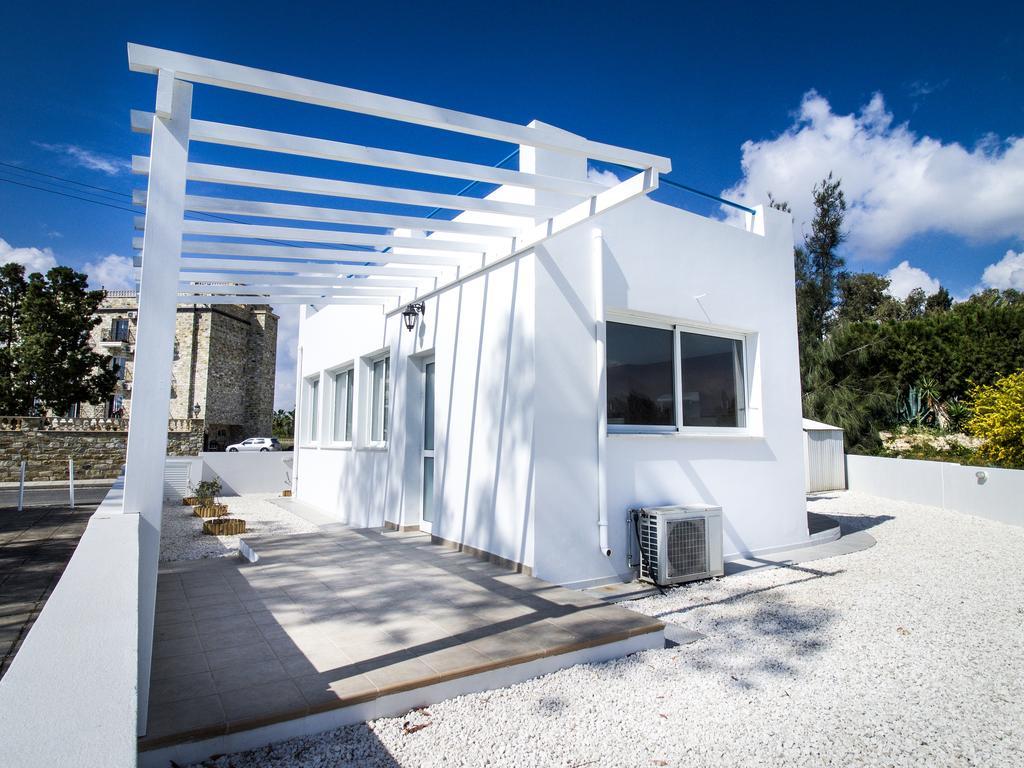Alcyone Beach House Oroklini Buitenkant foto